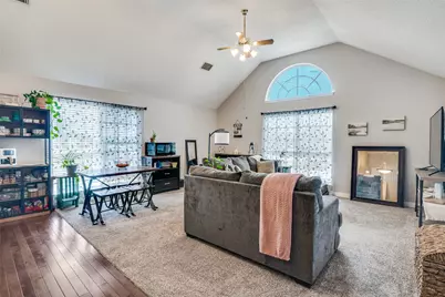 7517 Silverthorn Drive, Rowlett, TX 75089 - Photo 14