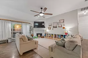 4804 Barberry Dr, Fort Worth, TX 76133 - Photo 4