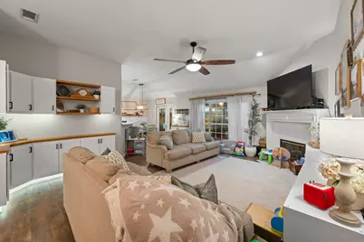 4804 Barberry Drive, Fort Worth, TX 76133 - Photo 2