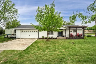 417 8th Street, Justin, TX 76247 - Photo 1