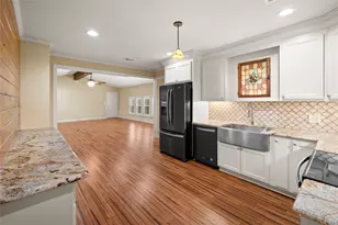 711 Prairieville, Athens, TX 75751 - Photo 16