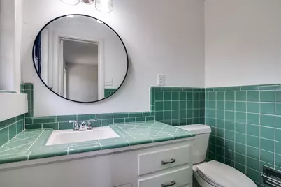 1018 W Avenue F, Garland, TX 75040 - Photo 24