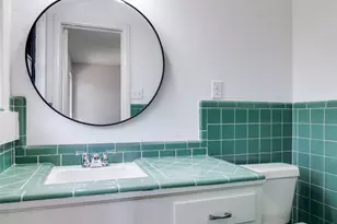 1018 W Avenue F, Garland, TX 75040 - Photo 22