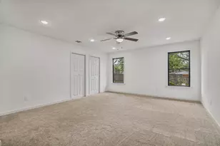 1018 W Avenue F, Garland, TX 75040 - Photo 14