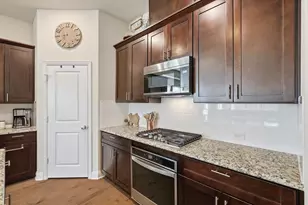 2109 Falcon Ridge Dr, Mansfield, TX 76063 - Photo 10