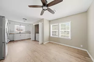 713 E Franklin St, Hillsboro, TX 76645 - Photo 6