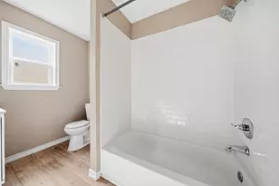 713 E Franklin St, Hillsboro, TX 76645 - Photo 14