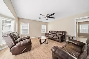 713 E Franklin St, Hillsboro, TX 76645 - Photo 4