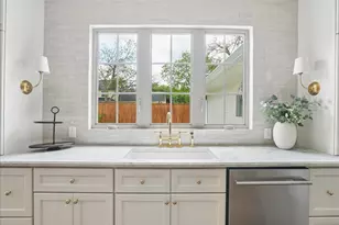 4366 Willow Ln, Dallas, TX 75244 - Photo 18