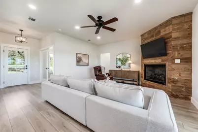 250 Belcher Road, Bowie, TX 76230 - Photo 10