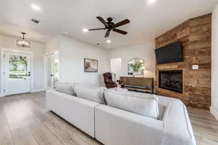 250 Belcher Rd, Bowie, TX 76230 - Photo 10