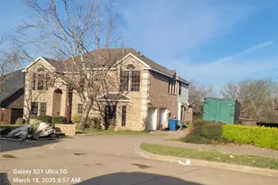 417 Silver Creek Dr, DeSoto, TX 75115 - Photo 1