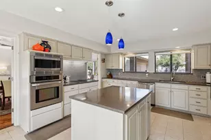 1207 Middlebrook Pl, Dallas, TX 75208 - Photo 16