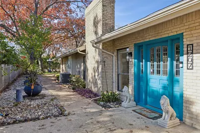 1207 Middlebrook Place, Dallas, TX 75208 - Photo 30