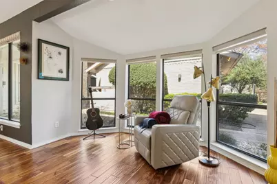 1207 Middlebrook Place, Dallas, TX 75208 - Photo 10