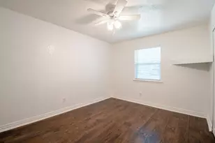 12308 Queen Dr, Balch Springs, TX 75180 - Photo 10