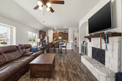 317 Thompson Drive, Van Alstyne, TX 75495 - Photo 12