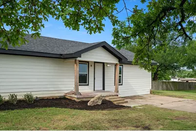 4238 Martin Luther King Freeway, Fort Worth, TX 76119 - Photo 2