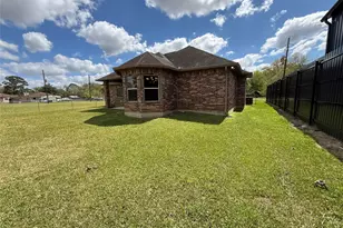 8640 Baker Rd, Beaumont, TX 77707 - Photo 24