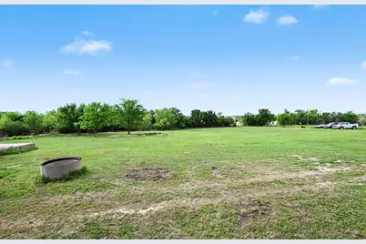6694 Hutcheson Hill Road, Springtown, TX 76082 - Photo 30