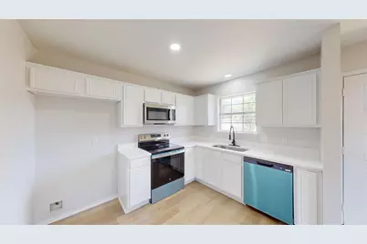 5213 Mimi Court, Dallas, TX 75211 - Photo 12