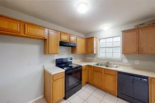 5213 Mimi Ct, Dallas, TX 75211 - Photo 10