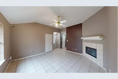 5213 Mimi Court, Dallas, TX 75211 - Photo 4