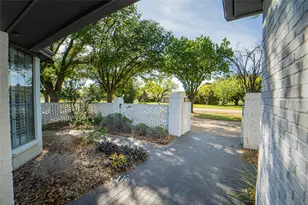 8 Chaparral Ln, Breckenridge, TX 76424 - Photo 4