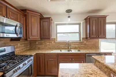 8204 Tavaros Drive, Plano, TX 75024 - Photo 6