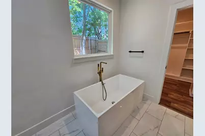 2374 Southwood Drive, Dallas, TX 75224 - Photo 20