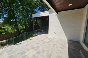 2374 Southwood Dr, Dallas, TX 75224 - Photo 36