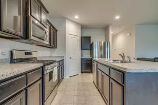 16625 Portage St, Justin, TX 76247 - Photo 8