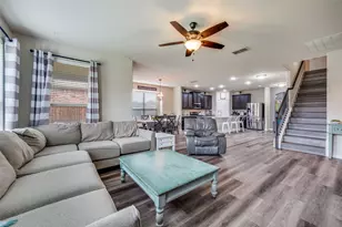 1701 Ridge Creek Ln, Aubrey, TX 76227 - Photo 6