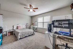 1701 Ridge Creek Ln, Aubrey, TX 76227 - Photo 20