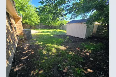 7528 Meadowlark Lane N, Watauga, TX 76148 - Photo 12