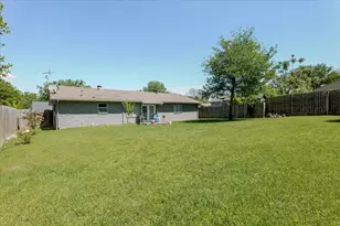 711 Shelmar Dr, Euless, TX 76039 - Photo 16