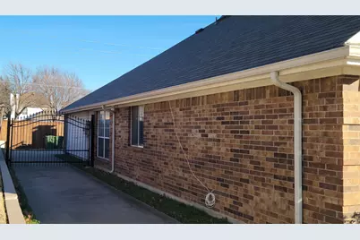 3306 Ashleaf Drive, Carrollton, TX 75007 - Photo 2