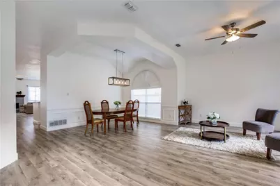 3306 Ashleaf Drive, Carrollton, TX 75007 - Photo 4