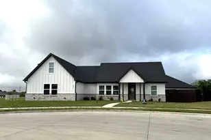 201 Bluff Ct, Godley, TX 76044 - Photo 2