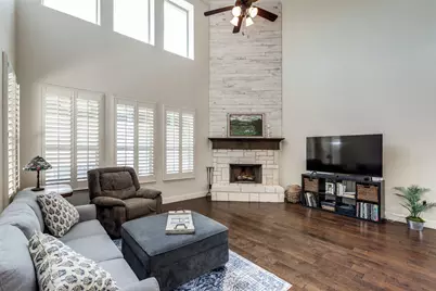 824 Mist Flower Drive, Little Elm, TX 75068 - Photo 6