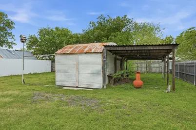 204 E Bailey Street, Ponder, TX 76259 - Photo 18