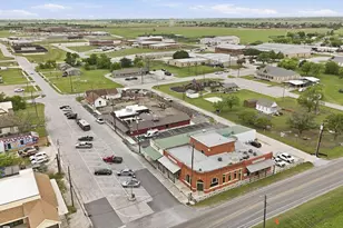 204 E Bailey St, Ponder, TX 76259 - Photo 28
