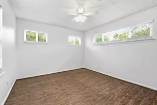 204 E Bailey St, Ponder, TX 76259 - Photo 10