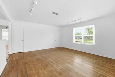 204 E Bailey Street, Ponder, TX 76259 - Photo 8
