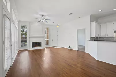 8704 Moss Hill Road, Irving, TX 75063 - Photo 4