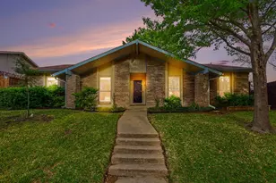 5926 Rosehill Rd, Garland, TX 75043 - Photo 2