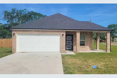 817 E Jefferson Street, Sulphur Springs, TX 75482 - Photo 1