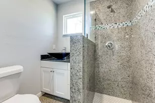 2627 Sharon St, Dallas, TX 75211 - Photo 14