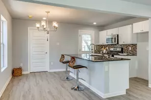 2627 Sharon St, Dallas, TX 75211 - Photo 10