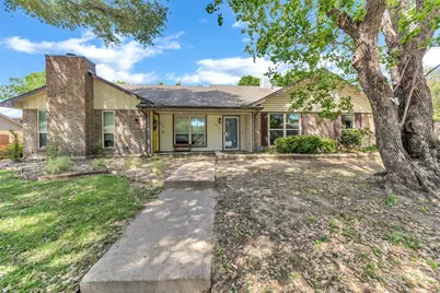 3015 Clover Lane, Euless, TX 76039 - Photo 2